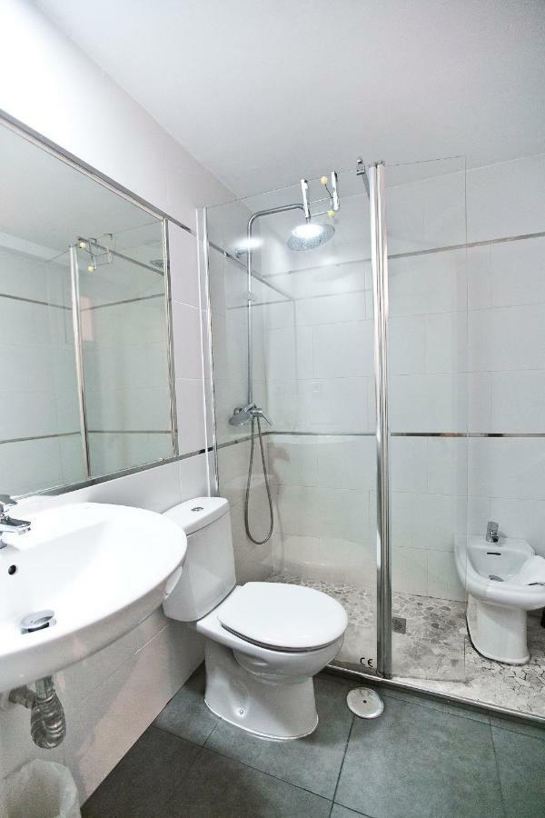 Apartamento San Bernardo Madrid Esterno foto